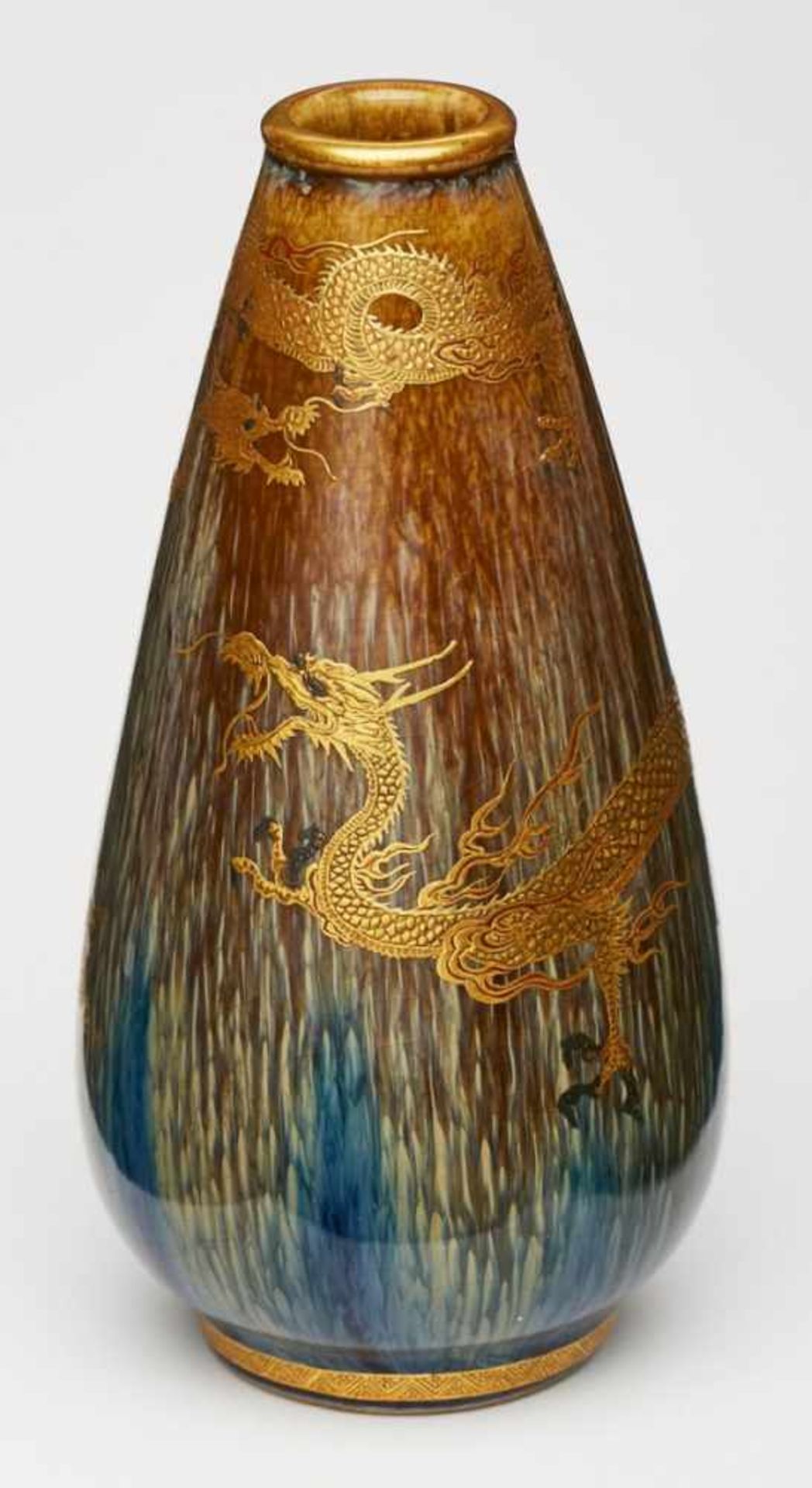 Kl. Vase, Japan wohl 1900.Heller Scherben m. Fließglasur in Braun u. Blau. Tropfenförm. Korpus m.