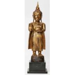 Stehender Buddha mit Schale,wohl China Anf. 20. Jh. Holz, vollrd. geschnitzt u. vergoldet, Haare aus