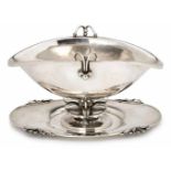 Saucière, Art Deco, Georg Jensen um 1930.Sterlingsilber. Tiefe, ov. Schale, d. Lippe an beiden Enden