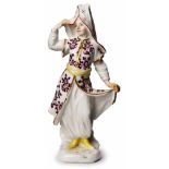 Türkin, Meissen wohl um 1740.Entw.: J.J. Kaendler. Standfigur in traditionellem, exot. Gewand, d.