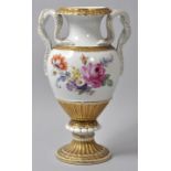 Schlangenhenkelvase, Meissen, 2. H. 19. Jh.Reiche Goldbronzedekoration, zwei bunte Blumenbuketts auf