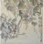 Chinesischer Künstler, 20. Jh.Johannisbeerranken. Tusche und leichte Farben auf Papier, am rechten
