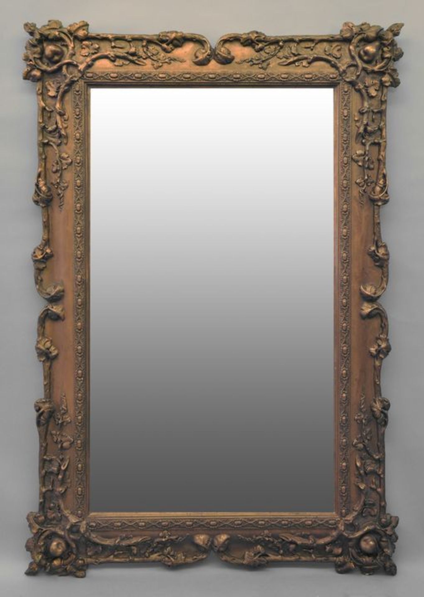 Rahmen mit Spiegel, 2. H. 19. Jh./ um 1900Rechteckformat, 11 cm Leiste mit Stuckauflage