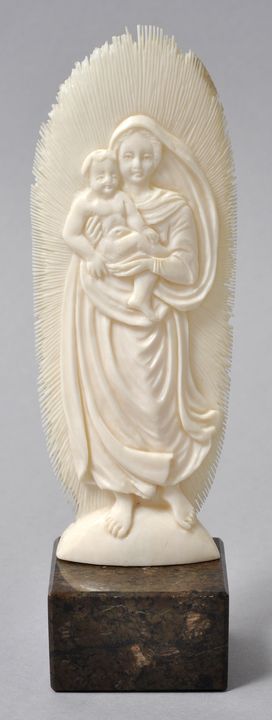 Elfenbeinschnitzerei Sixtinische Madonna, 19. Jh.Kleinplastik in Reliefschnitzerei nach dem