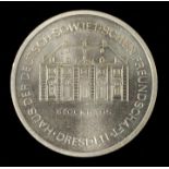 Zwei Medaillen/ Gedenkmünzen, DDR, 2. H. 20. Jh.a) Anlässl. Einweihung des Karl-Liebknecht-