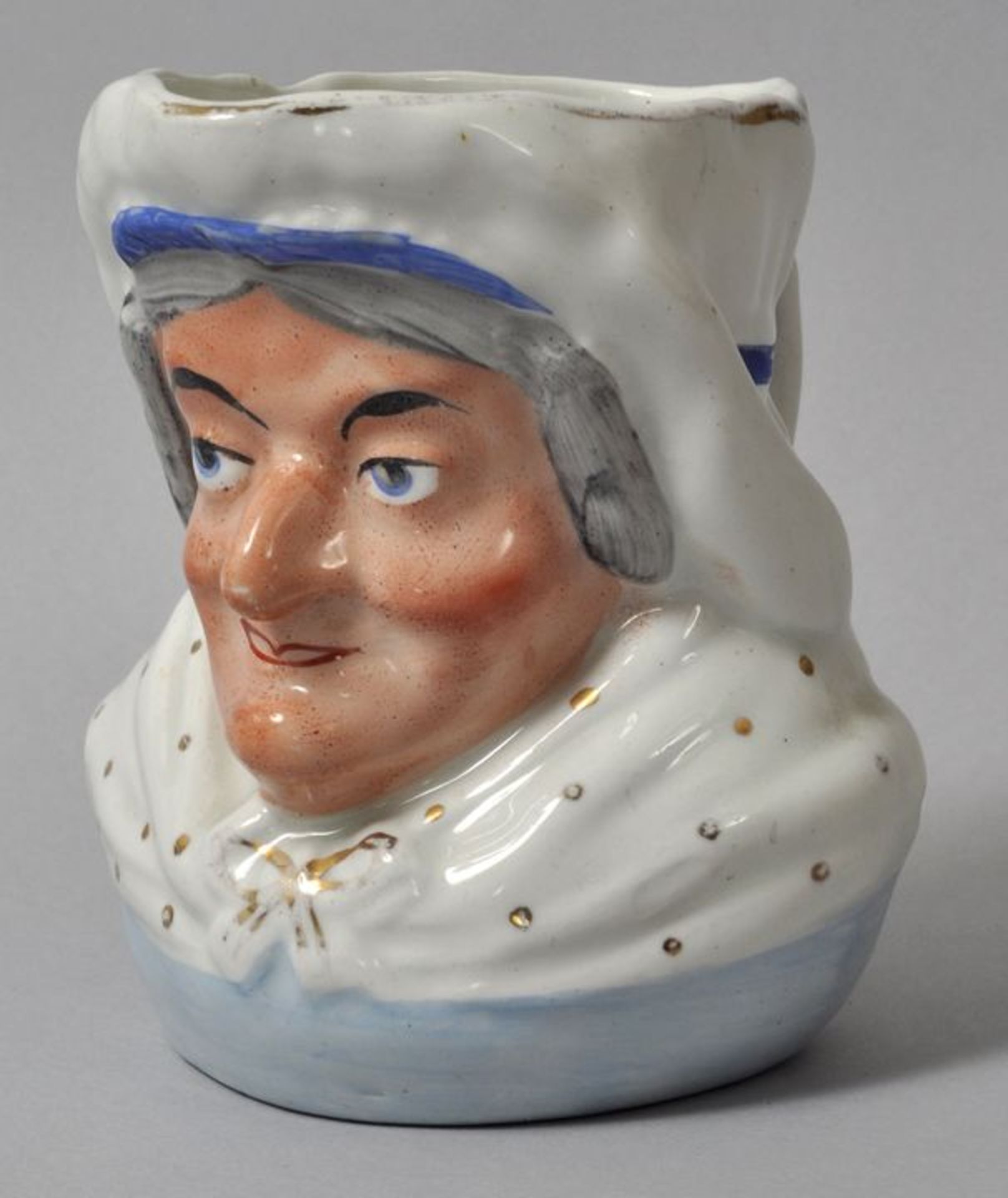 Figurenkrug/ character jug Judy, Staffordshire, 19. Jh.Porzellan, poylchrom bemalt, handgemalte