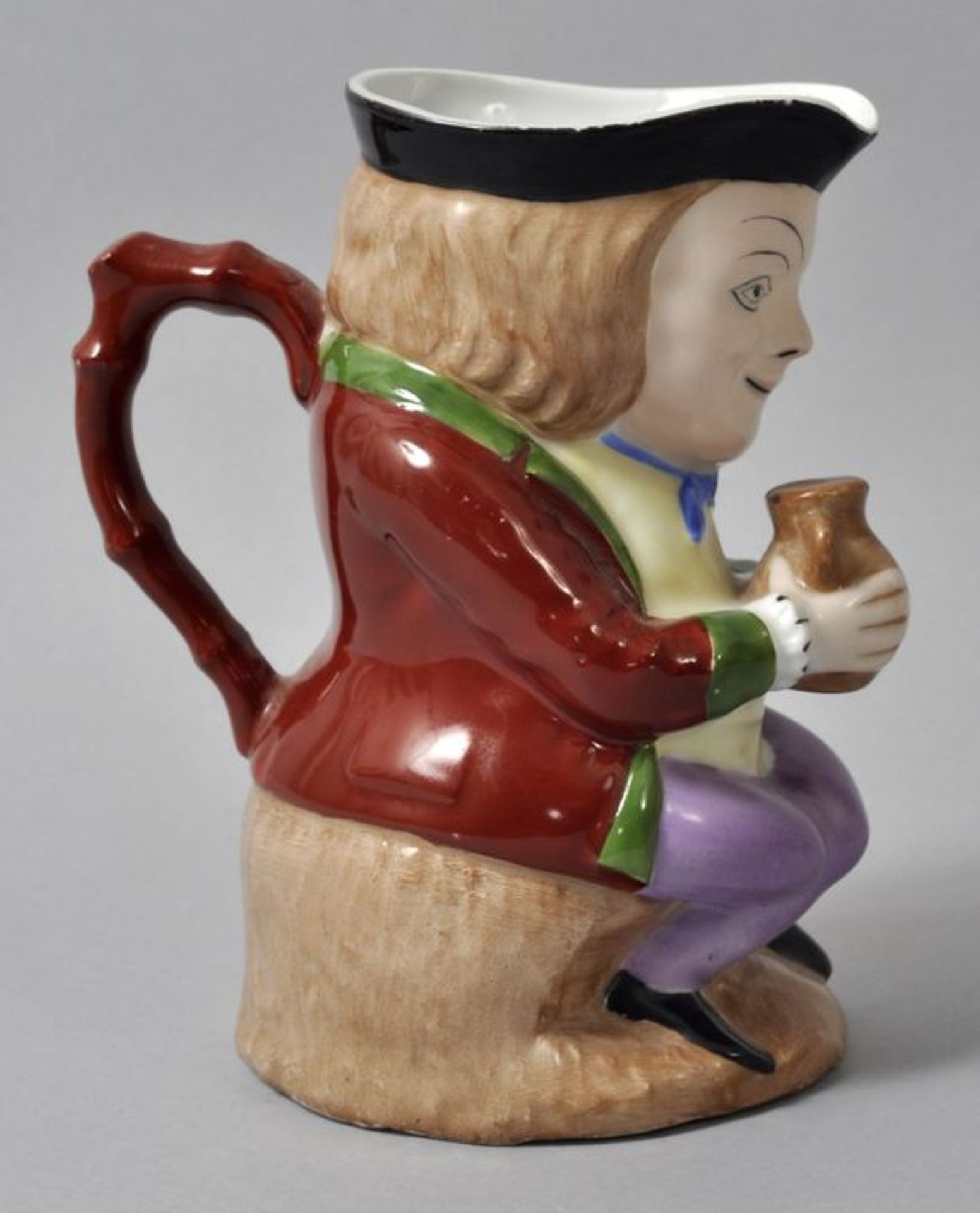 Figurenkrug/ Toby jug, Altrohlau (Böhmen, Stará Role), E. 19./ Anf. 20. Jh.Porzellan, polychrom - Image 2 of 2