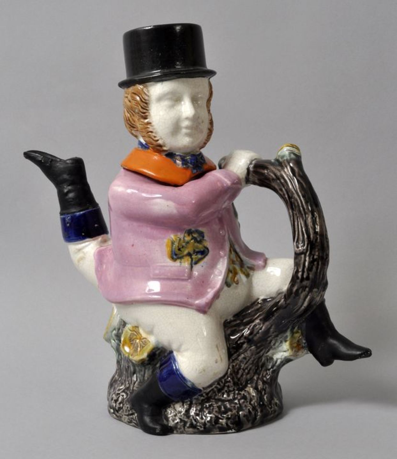 Figurenkanne/ Teekanne/ teapot Manxman, England, 19. Jh.Keramik/ Steingut, polychrom bemalt/