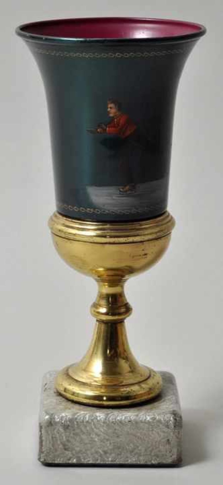 Pokal, Russland, 1. H. 20. Jh.Metall, Lack. Kuppa mit Ölfarben auf dunkelgrün bemalt:
