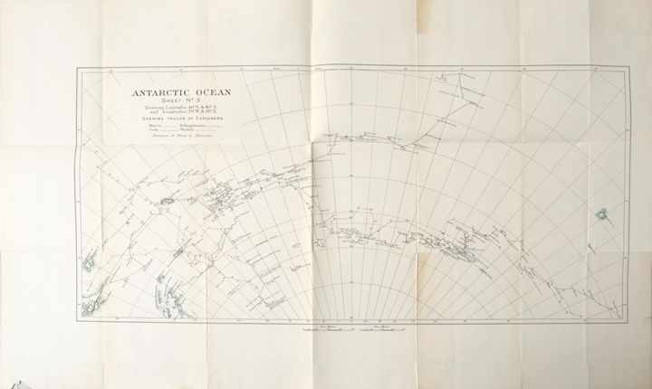 Arktis/ Antarktis/ Nordamerika, 5 Karten.a) A chart of the arctic Regions showing the recent - Image 4 of 5