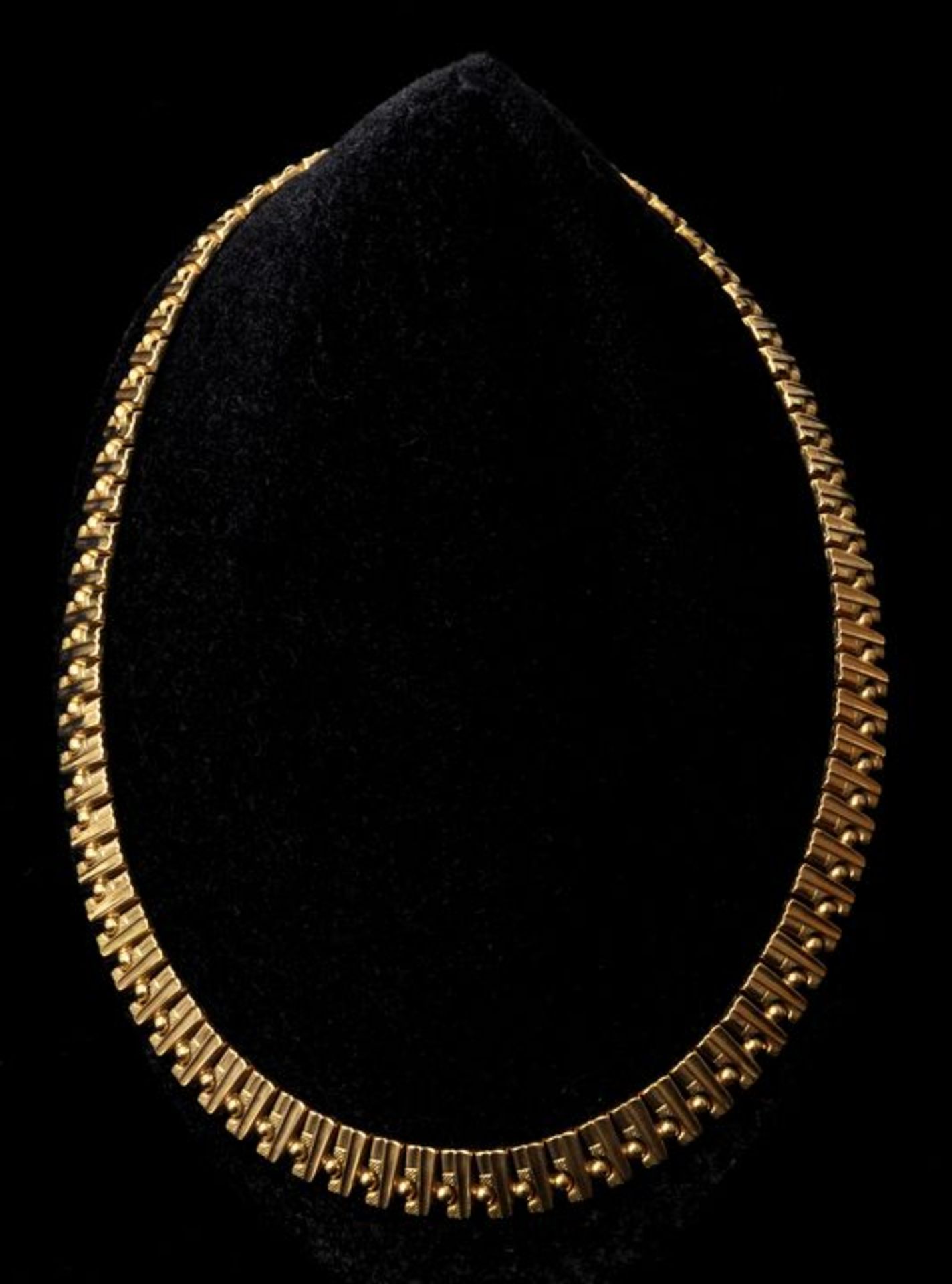 Goldcollier, Italien, ca. 1970Gg 750. Sehr apart gearbeitetes Schmuckstück, das mit der