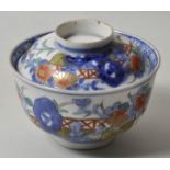 Deckelkumme, Japan, Arita, Meiji-Periode (1868-1912)Porzellan, in Unterglasurblau, Eisenrot, Grün,