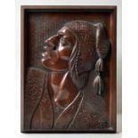 Peru. Bildnisrelief.Holz, geschnitzt. Profildarstellung eines Peruaners in indigener Tracht. 20. Jh.