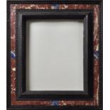 Rahmen, Italien, 17. Jh.8,5 cm Flammleiste, schwarz gefasst, mit Marmor ausgelegt. 37 x 29,5 cm (
