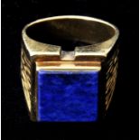 Herrenring, 20. Jh.Fassung Gg 750, besetzt mit Lapislazuli, 15 x 15 mm, D. 22 mm/ RM 69. G. ca. 23,2