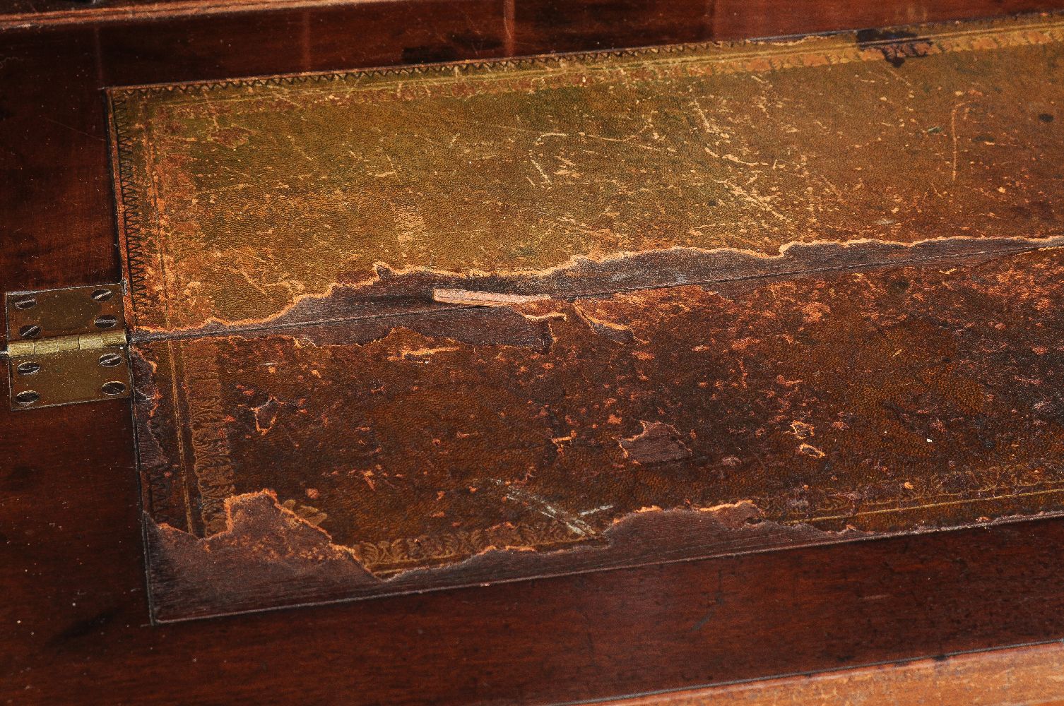 A George III mahogany secretaire bookcase, circa 1800 - Image 4 of 4