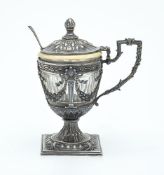 ϒ A silver coloured ovoid pedestal mustard pot