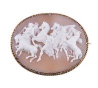 A Victorian shell cameo brooch