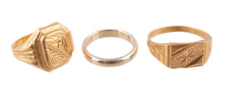 A gold coloured ring