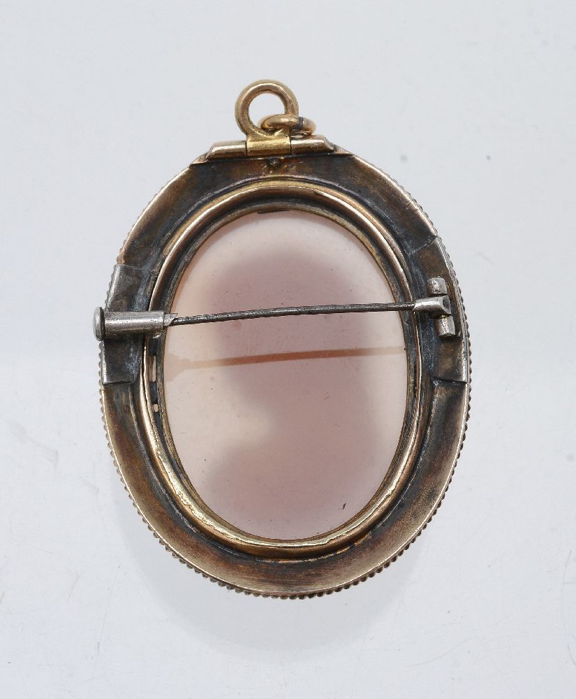 A hardstone cameo brooch - Image 2 of 2