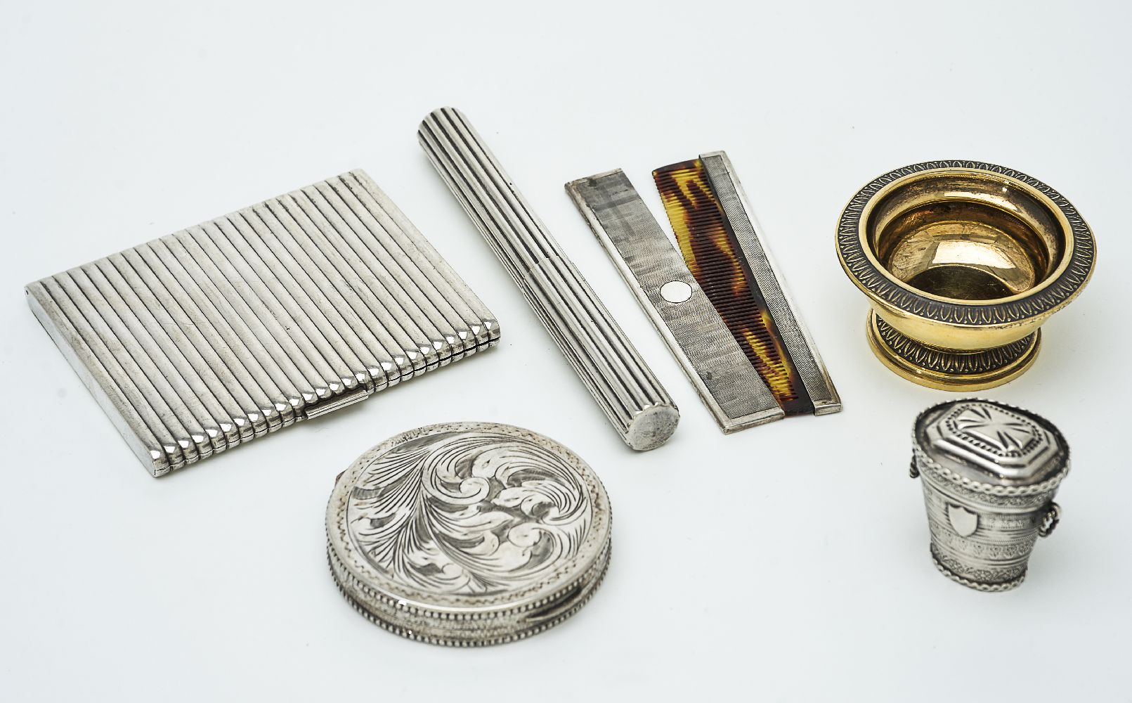 Six items of Continental small silver