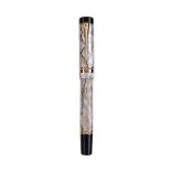 Parker, Duofold, a pearl marbled fountain pen