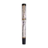 Parker, Duofold, a pearl marbled fountain pen