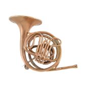 A 9 carat gold French horn brooch