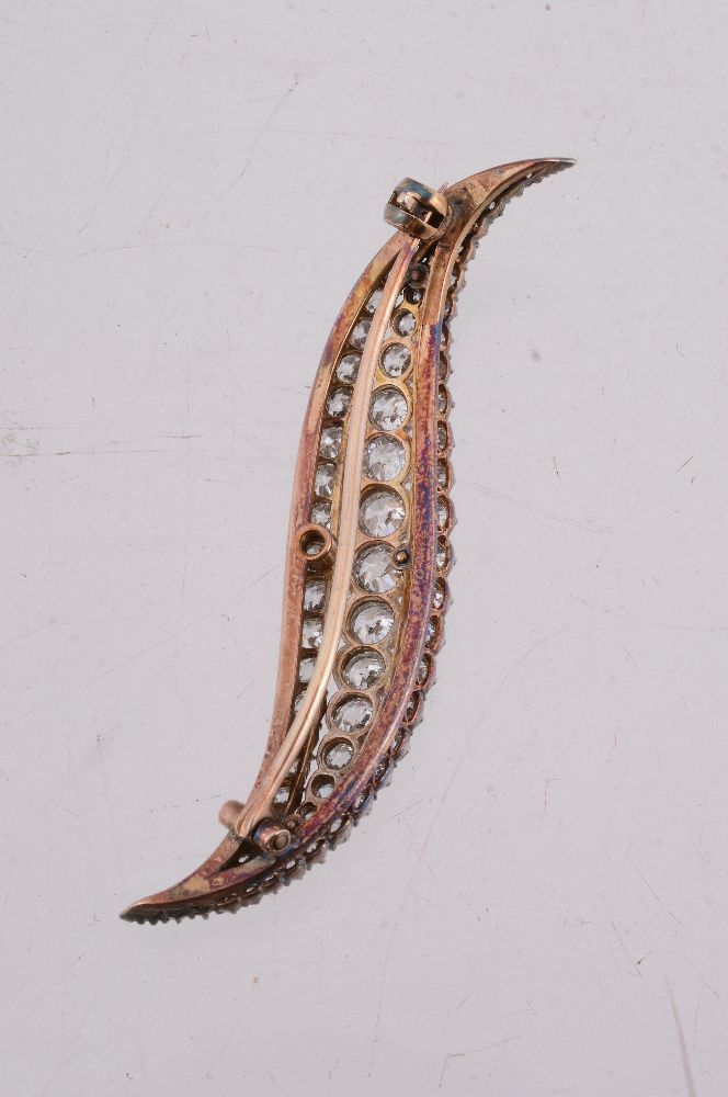 A Victorian curved diamond brooch - Image 2 of 2