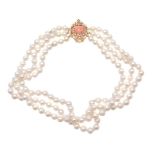 ϒ A cultured pearl and coral necklace