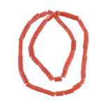 ϒ A coral necklace