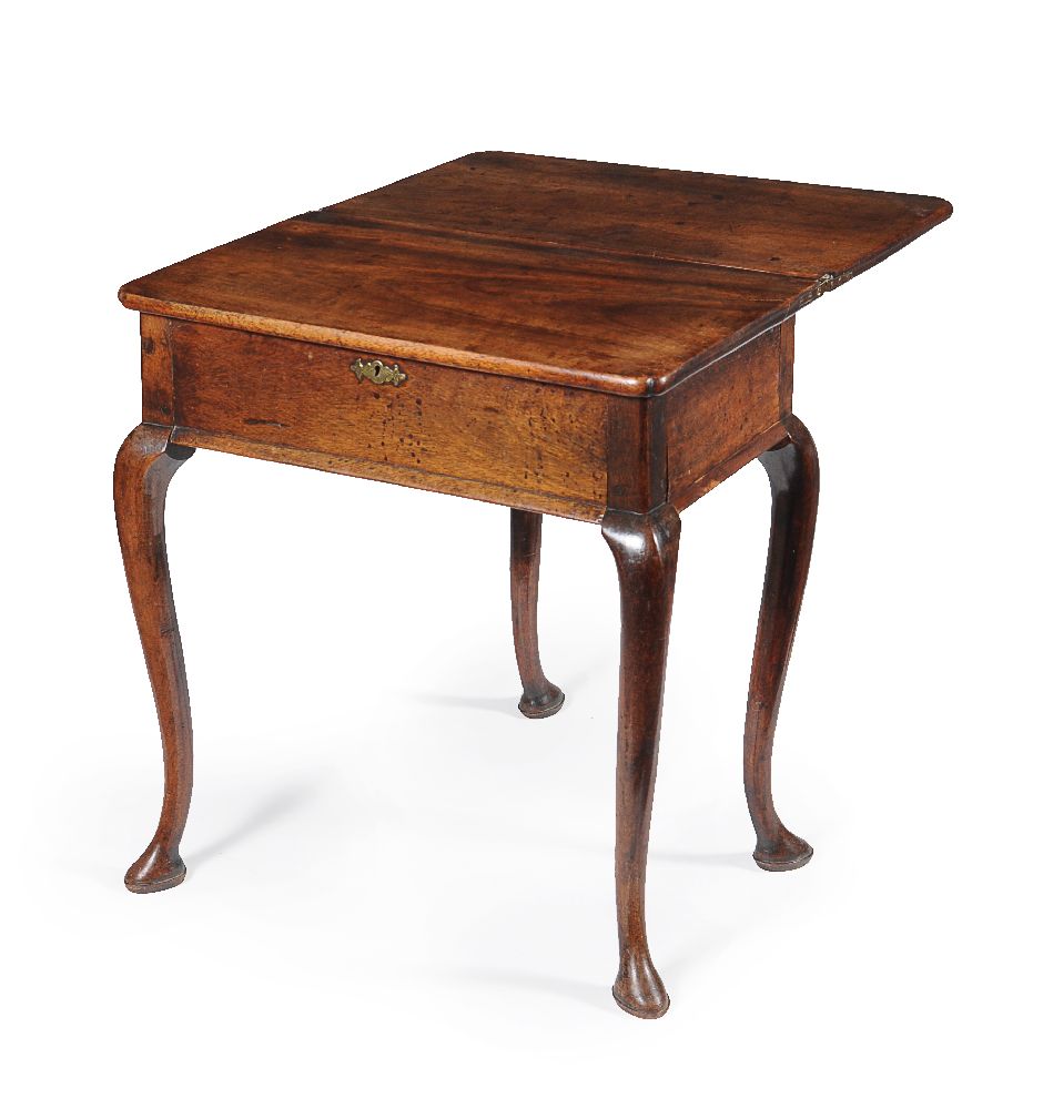 A George I walnut folding tea table - Image 3 of 7