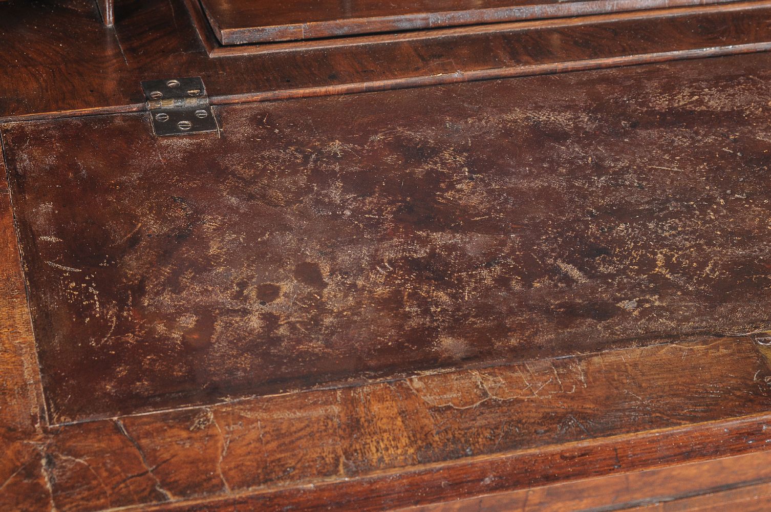 A George I walnut and featherbanded bureau bookcase - Image 5 of 7