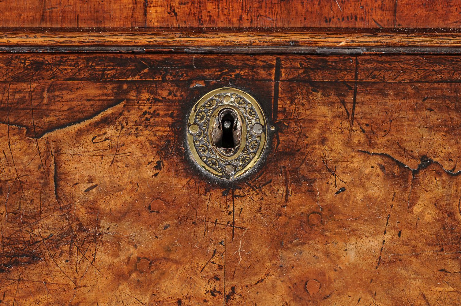 A George I walnut and featherbanded bureau bookcase - Image 6 of 7