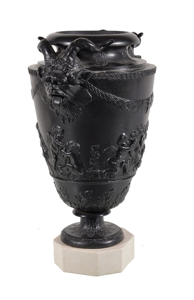 A Herculaneum black basalt two-handled vase - Image 2 of 4