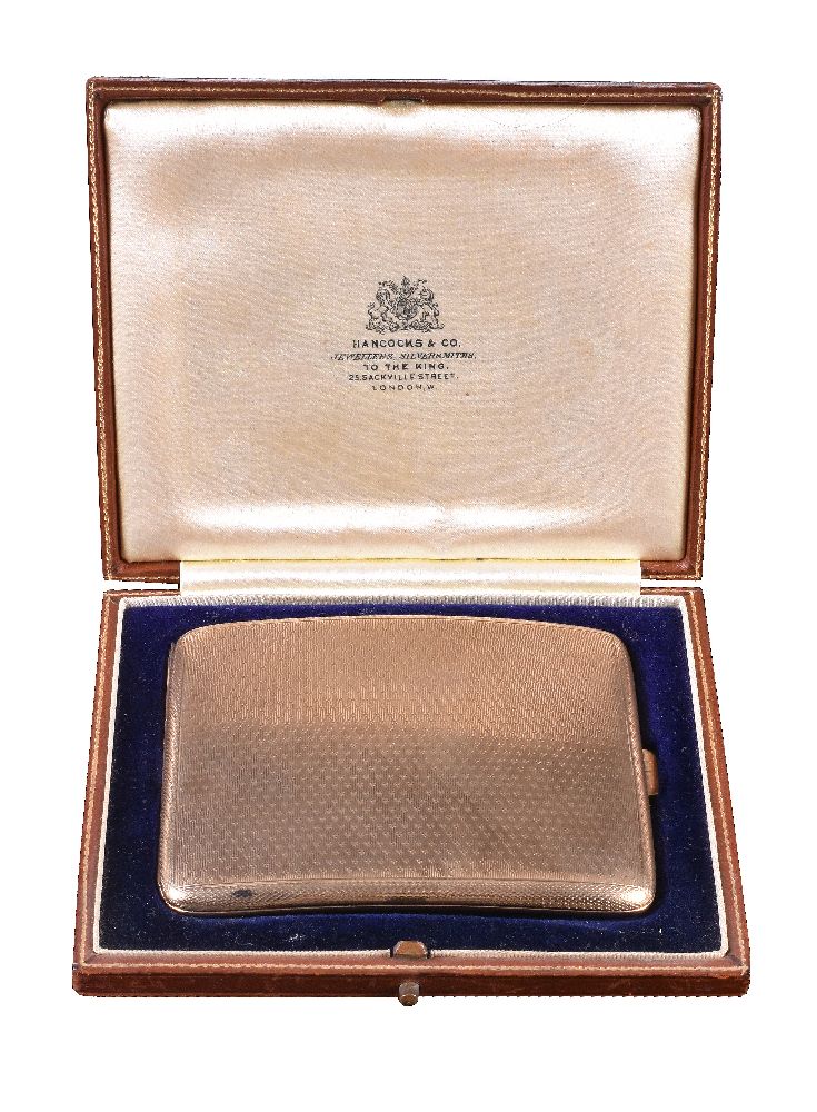 A 9 carat gold rounded rectangular cigarette case, maker's mark indistinct, London 1926 - Image 4 of 4