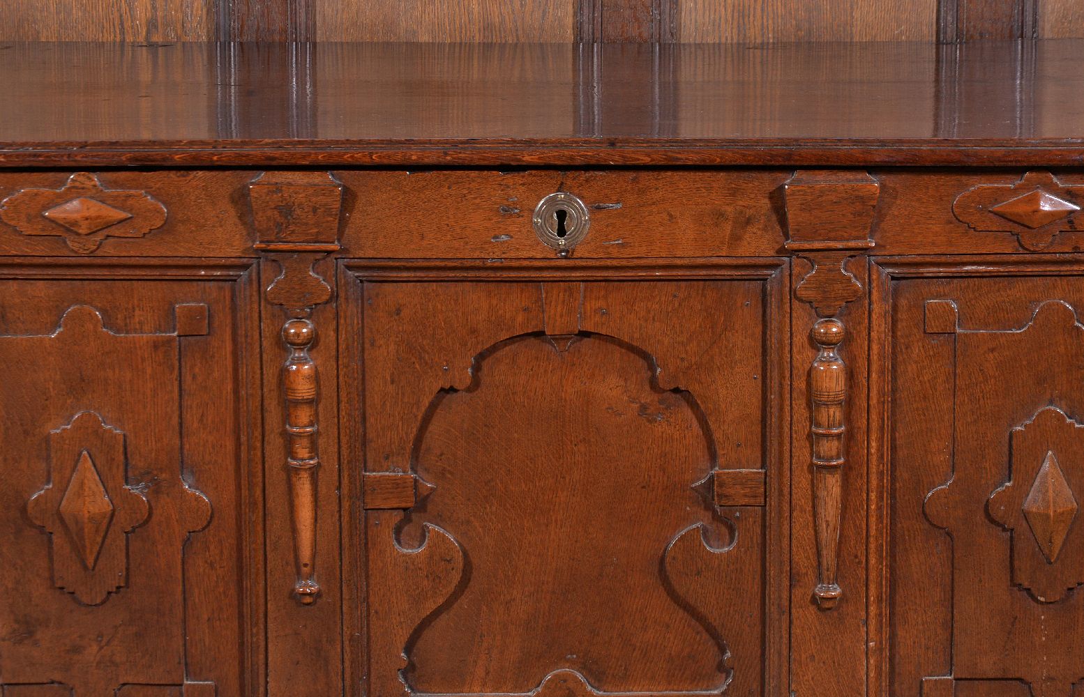 A Commonwealth oak coffer - Image 2 of 2