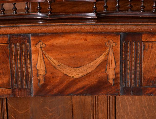 A George III mahogany concave fronted serving table - Image 3 of 6