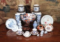 A pair of Chinese blue and white vases