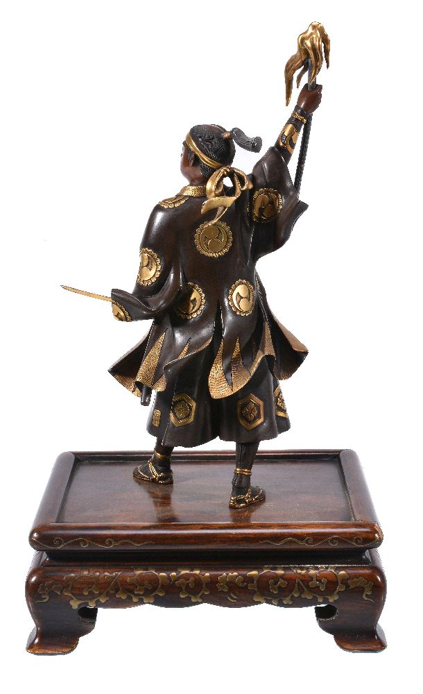 Gykko: A Japanese Parcel Gilt Bronze Figure of a Samurai - Image 4 of 9