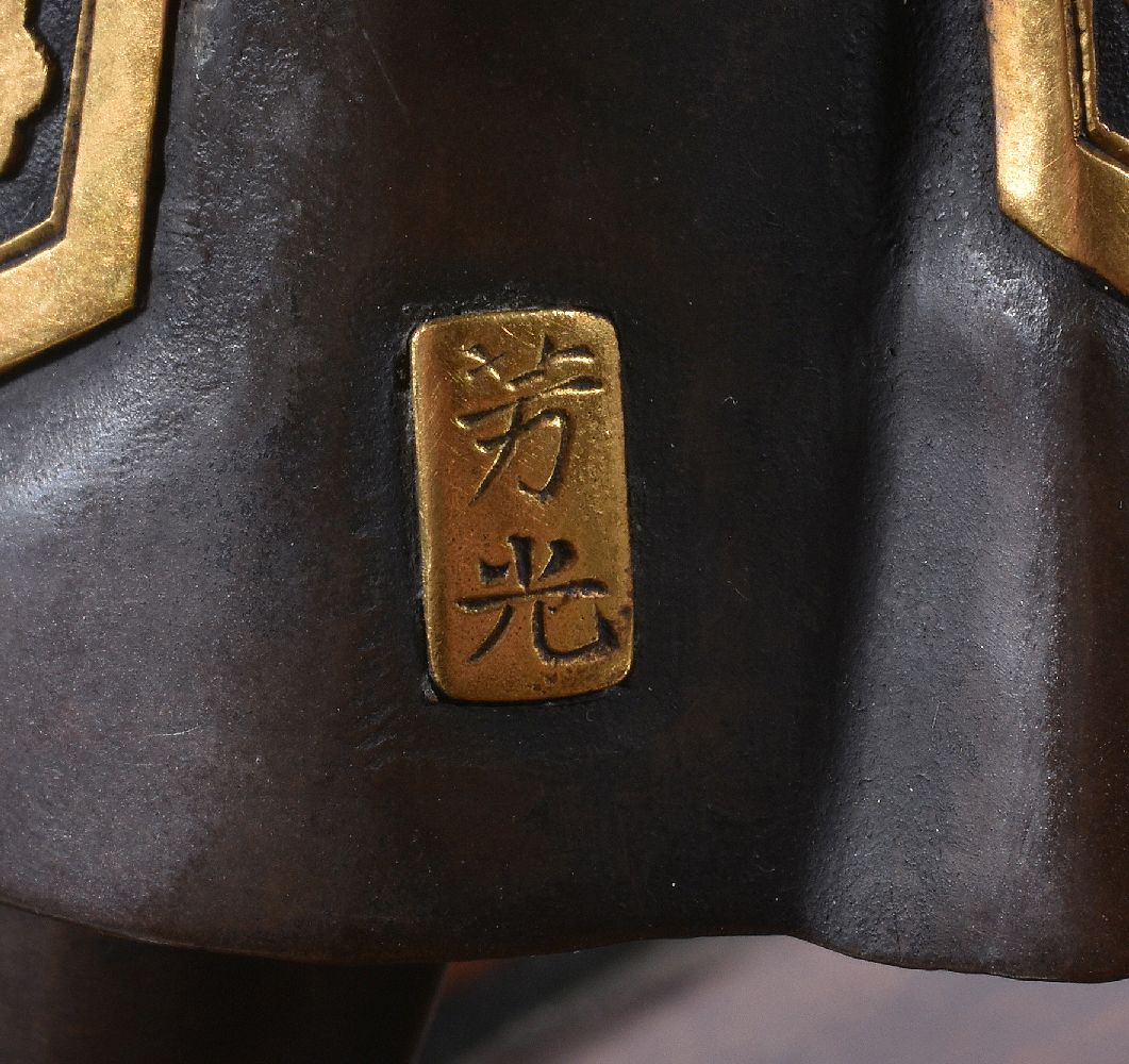 Gykko: A Japanese Parcel Gilt Bronze Figure of a Samurai - Image 5 of 9