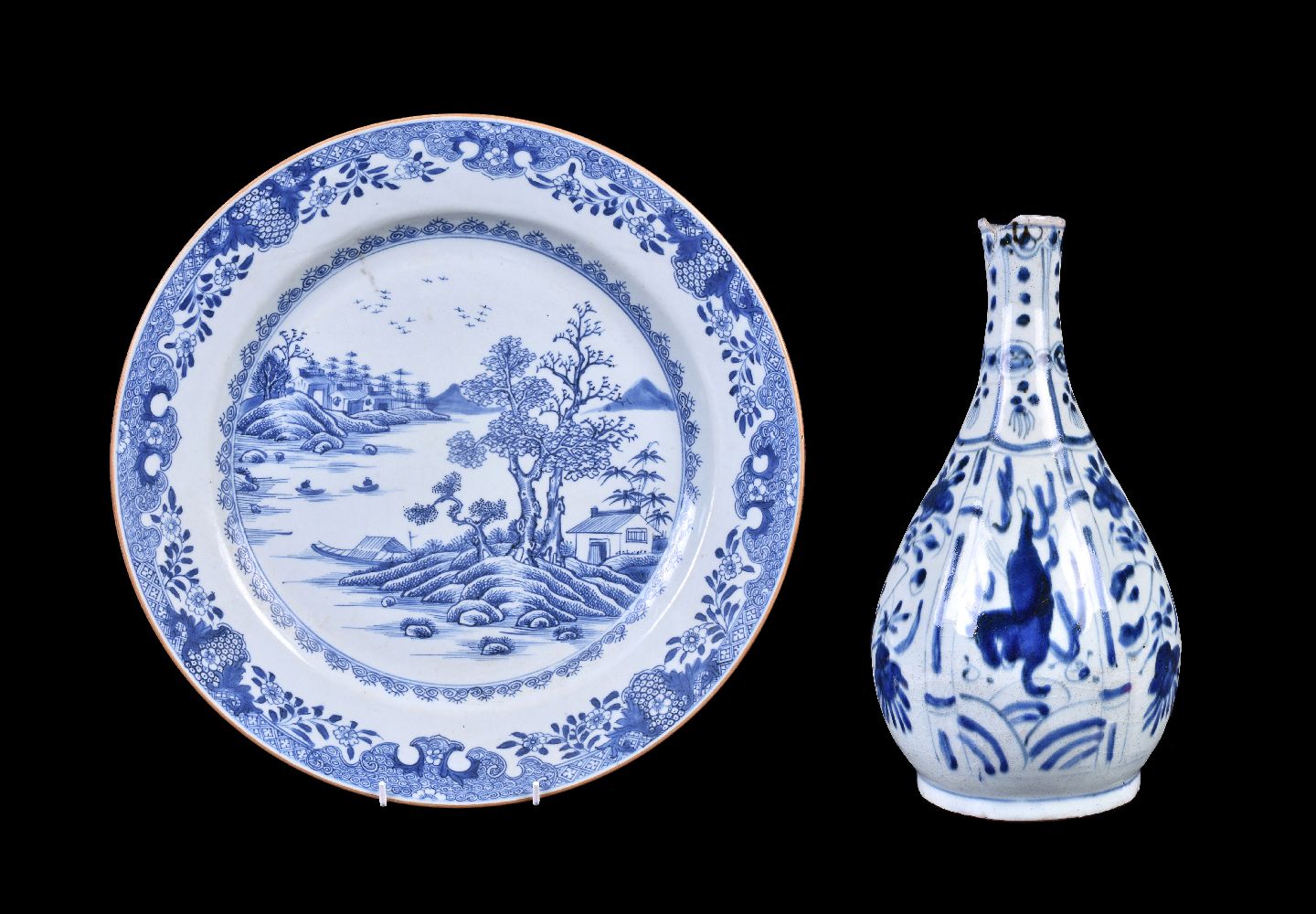 A Chinese blue and white circular dish