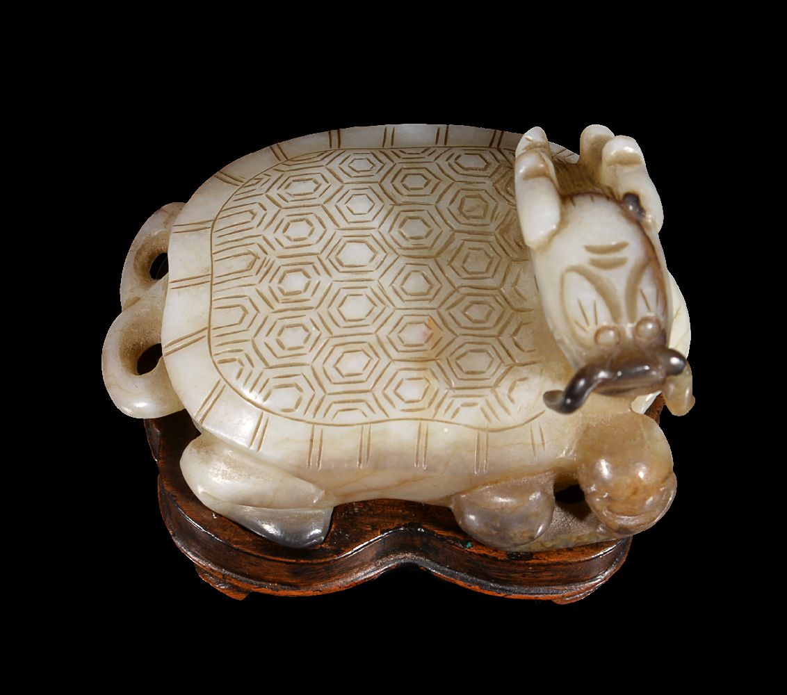 A Chinese jade white and brown turtle - Image 2 of 5
