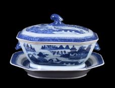 A Chinese Diana Cargo 'Triple-Arch' tureen