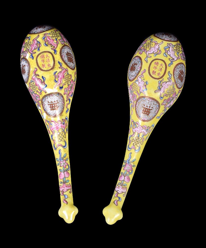 A pair of Chinese 'Famille-Rose' and iron-red yellow ground spoons - Image 2 of 5