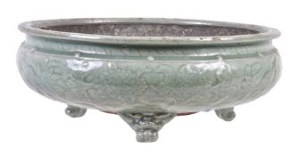 A Longquan celadon-glazed tripod bulb bowl