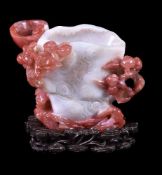 A Chinese agate flower holder