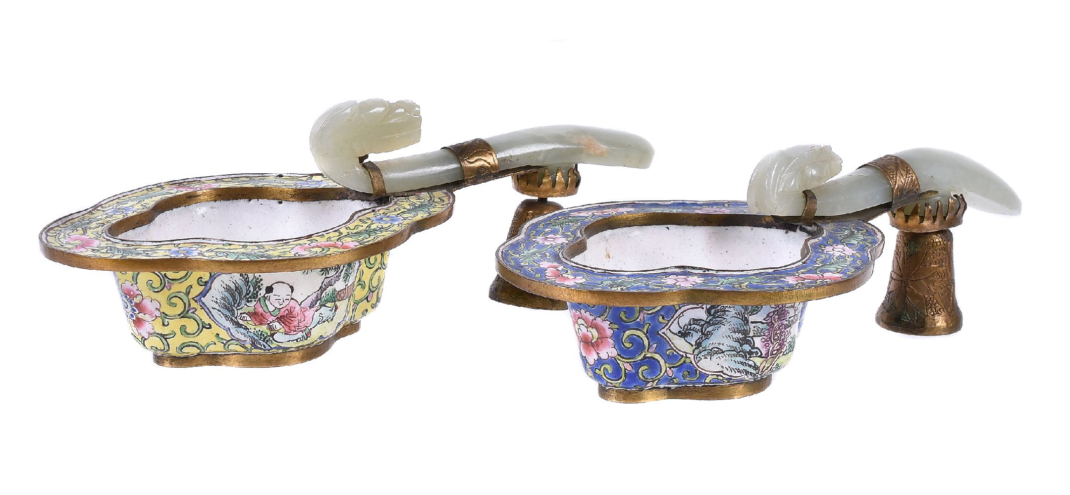 A pair of Chinese enamel jade and gilt-metal mounted cups - Image 4 of 5