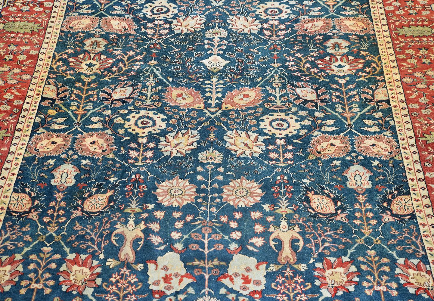 A woven carpet - Image 2 of 2