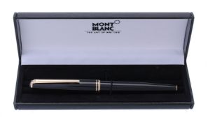 Montblanc, Classic, a black fountain pen